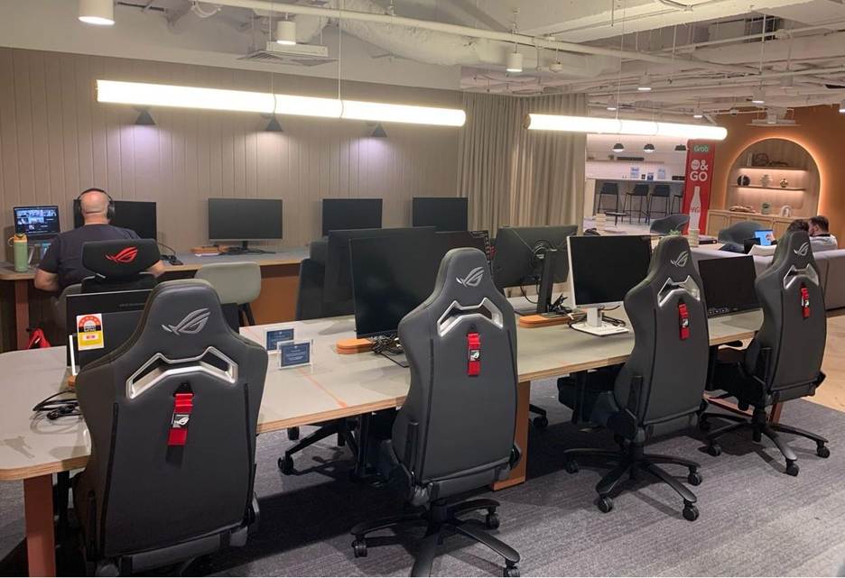 ASUS and JustCo New Experience Zone at International Plaza