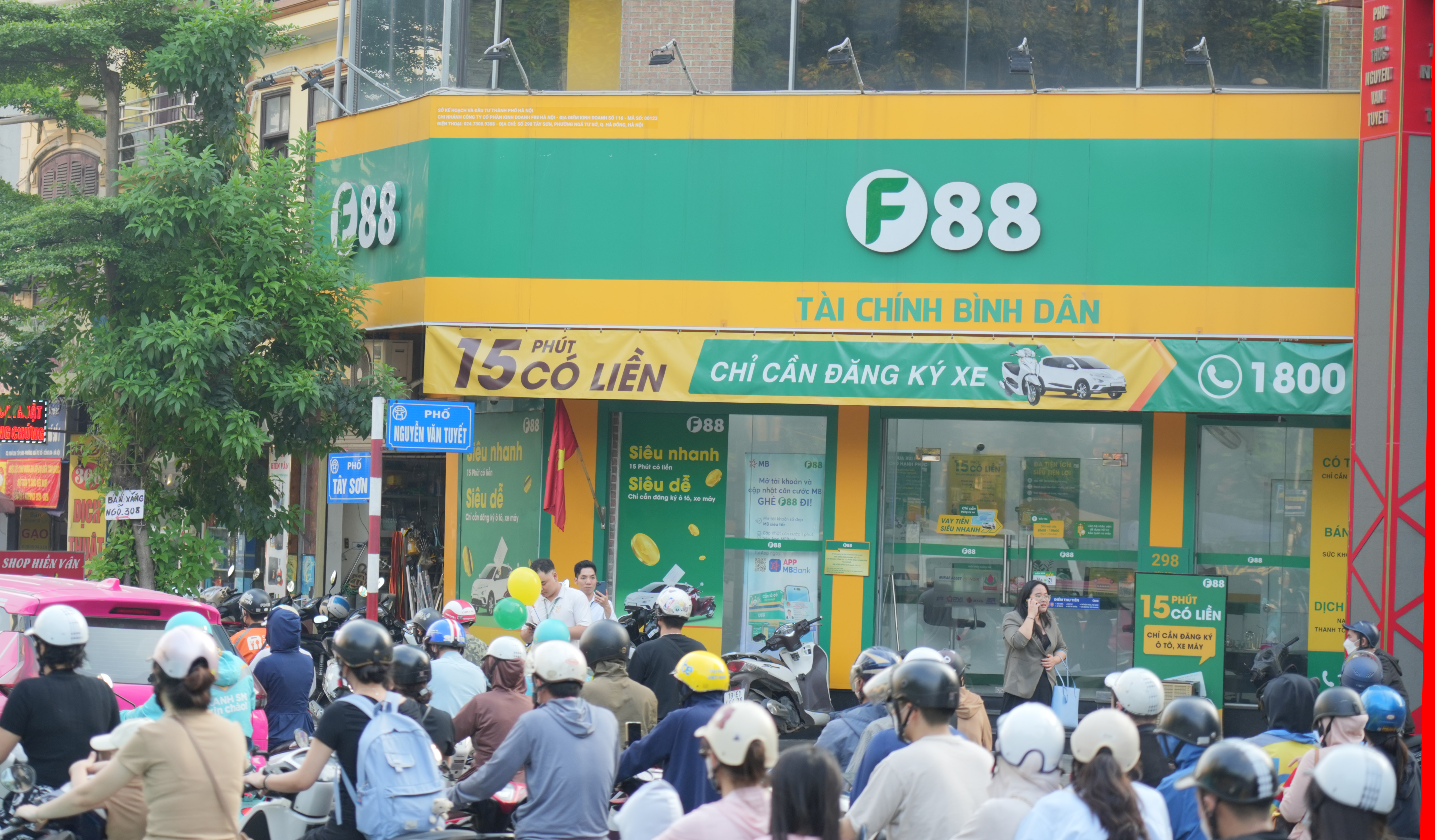 An F88 pawn shop in Hà Nội. F88 is now eligible to become the first alternative financial services provider to move towards a listing on Việt Nam