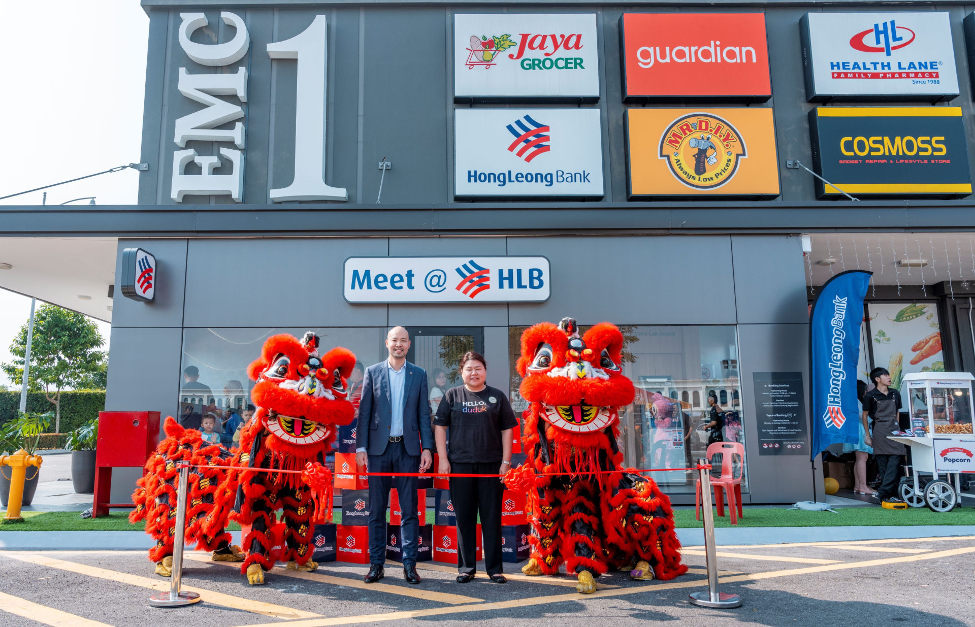 Lee Ee Hui, HLB’s Head of Business Channels, together with a representative from EcoWorld at the launch of Meet @ HLB in Eco Majestic, Semenyih