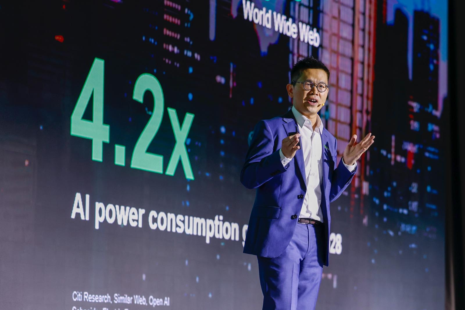 Mr Jonathan Chiu, President of Schneider Electric Hong Kong, delivers the Opening Keynote at Innovation Summit Hong Kong 2025.