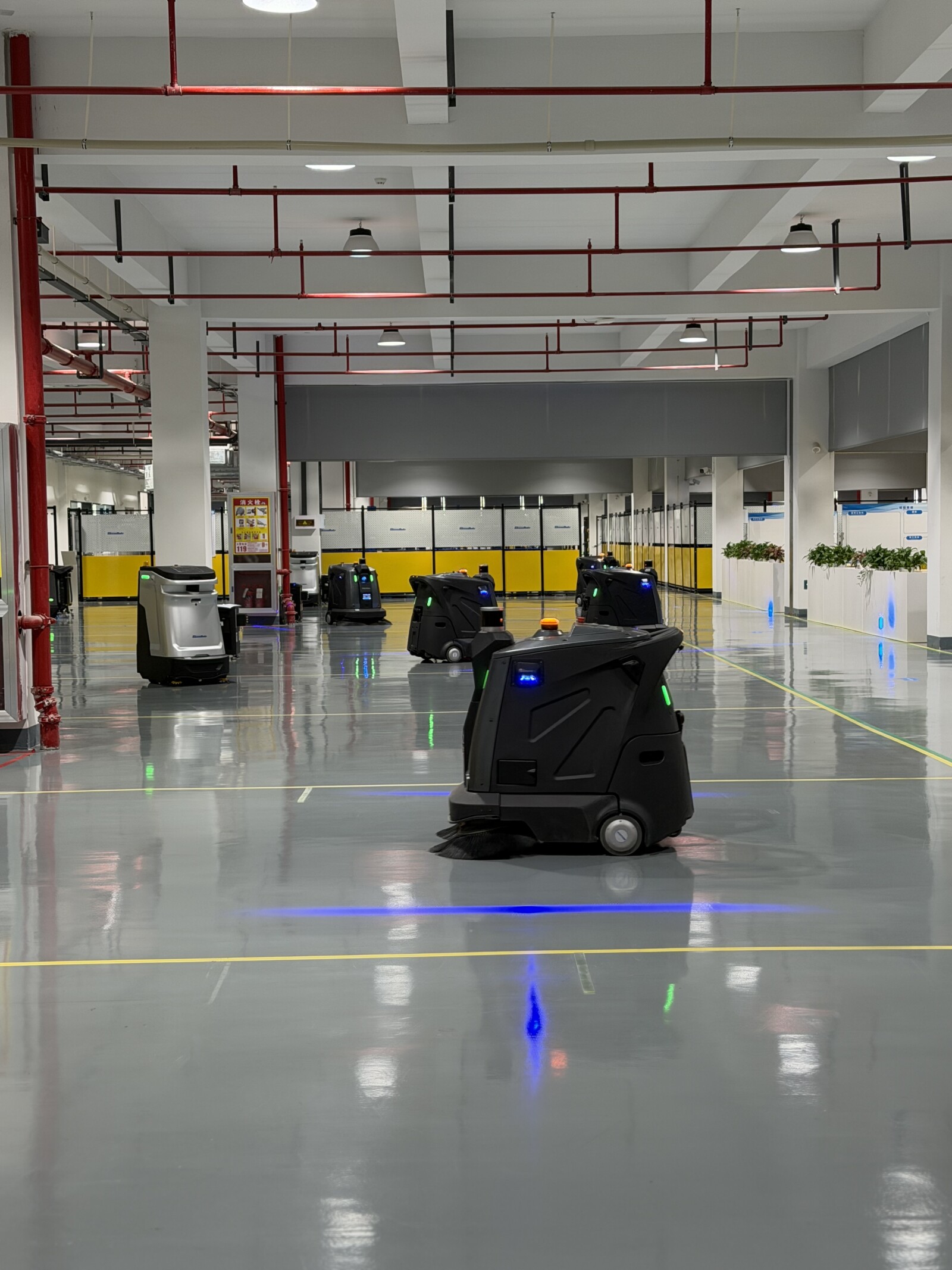 The CenoBot S5 autonomous cleaning robot undergoes real-world testing at a demonstration site in Tongxiang.